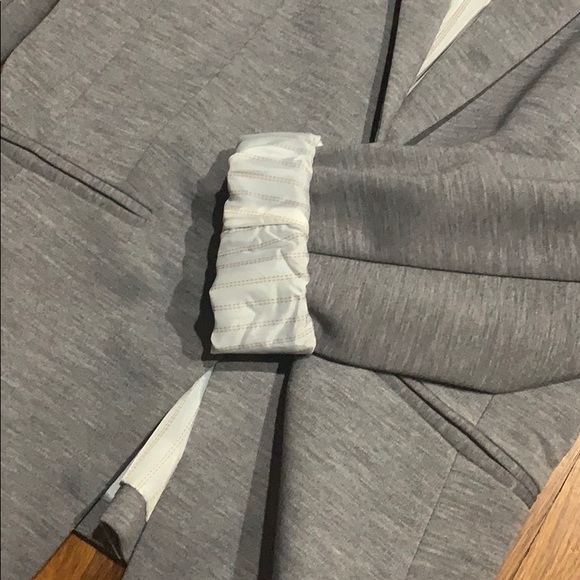 Cute blazer - Picture 2 of 4